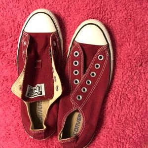 Burgundy converse